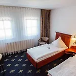 מלון Wilder Mann 4*