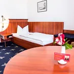 Hotel The Royal Wilder Mann 4*
