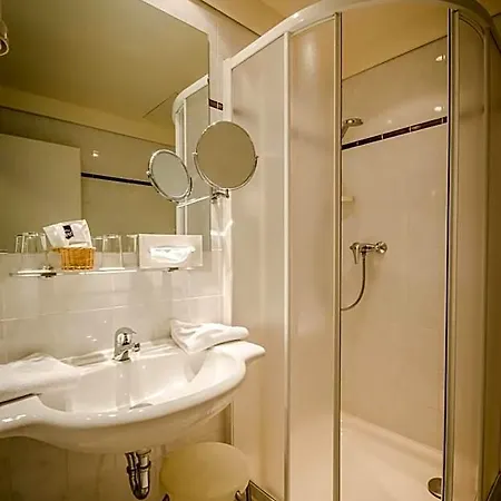 Wilder Mann Hotel 4*
